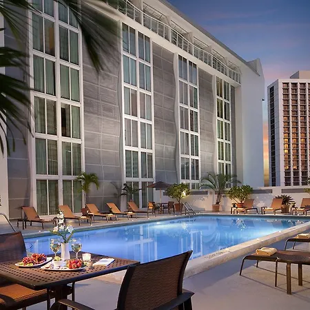Courtyard Miami Downtown Brickell Area Hotel